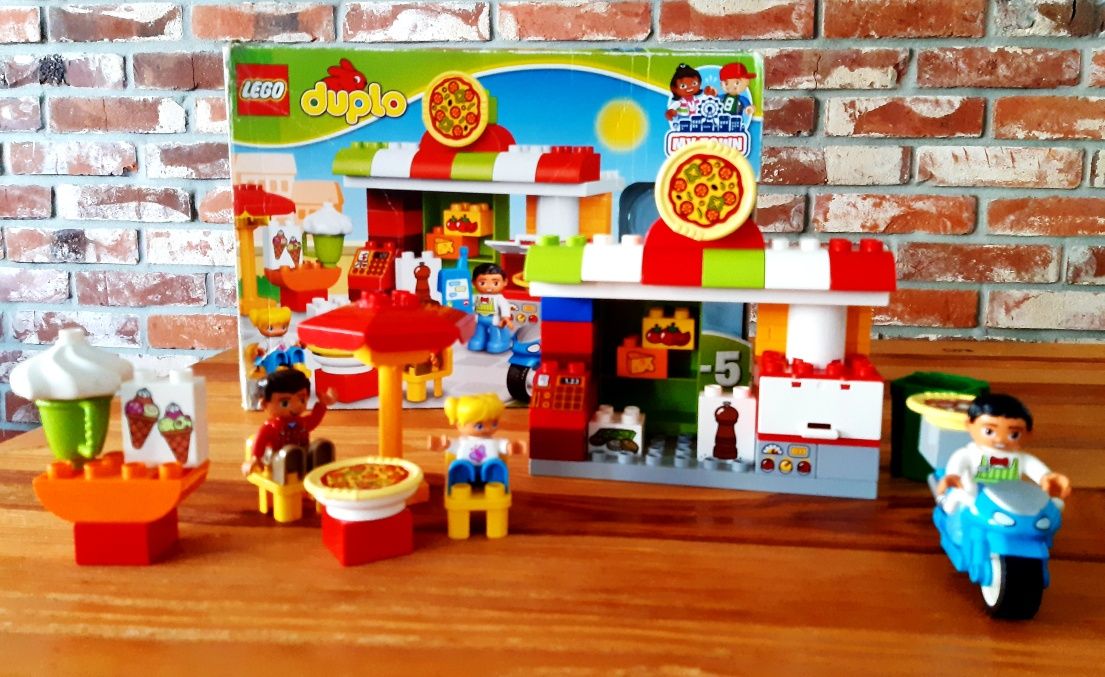 Zestaw Lego Duplo pizzeria 10834 + dodatkowe inne klocki