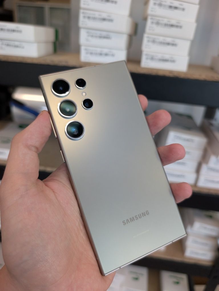 Смартфон Samsung Galaxy S24 Ultra 12/256 Кредит Гарантія