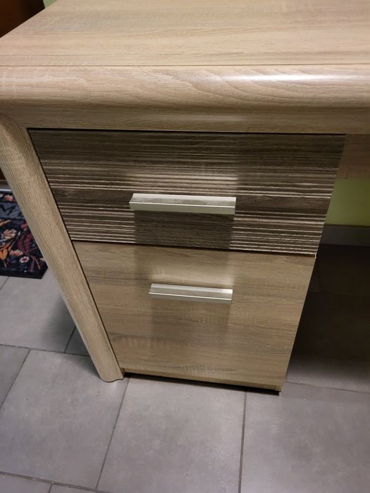 Biurko z szufladą solidne black red white