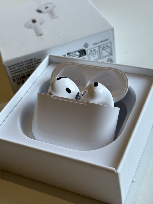 AirPods 4 (Active Noise cancellation)