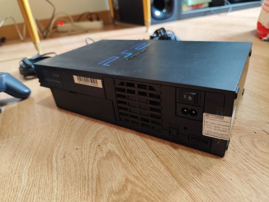 Consola PS2 em excelente estado