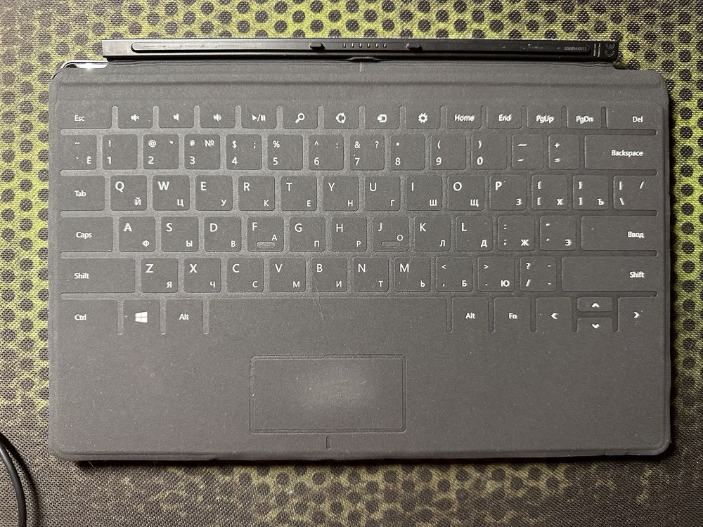 Планшет Microsoft Surface Windows RT 32