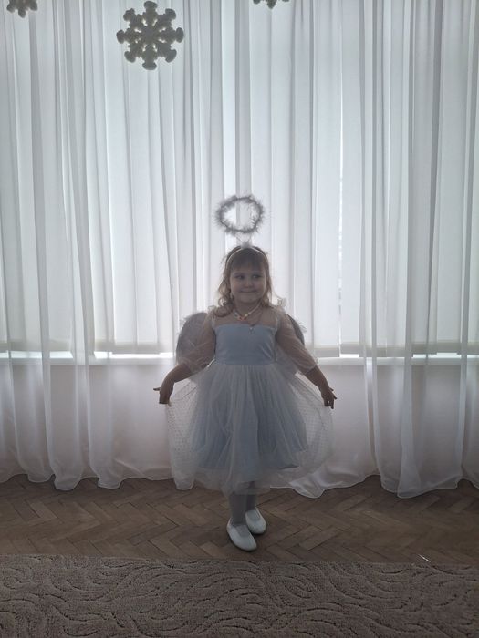 Красиве плаття для дівчинки