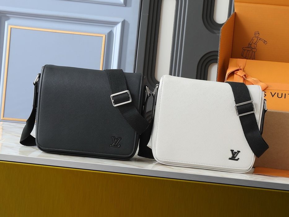 LOUIS VUITTON DISTRICT черная и белая сумка мужская планшетка