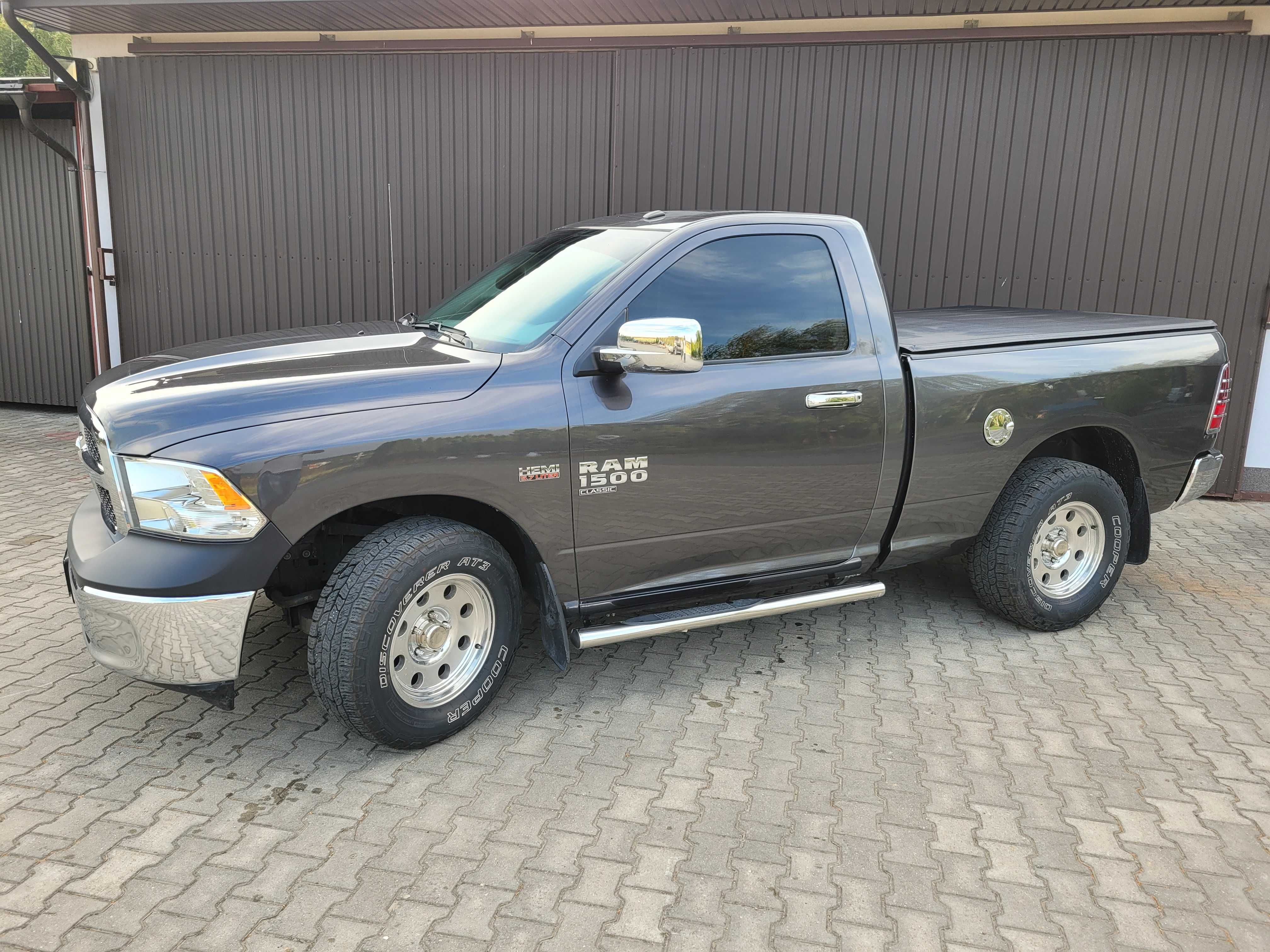 Ram 1500 Single Cab 5,7 V8 jak nowy