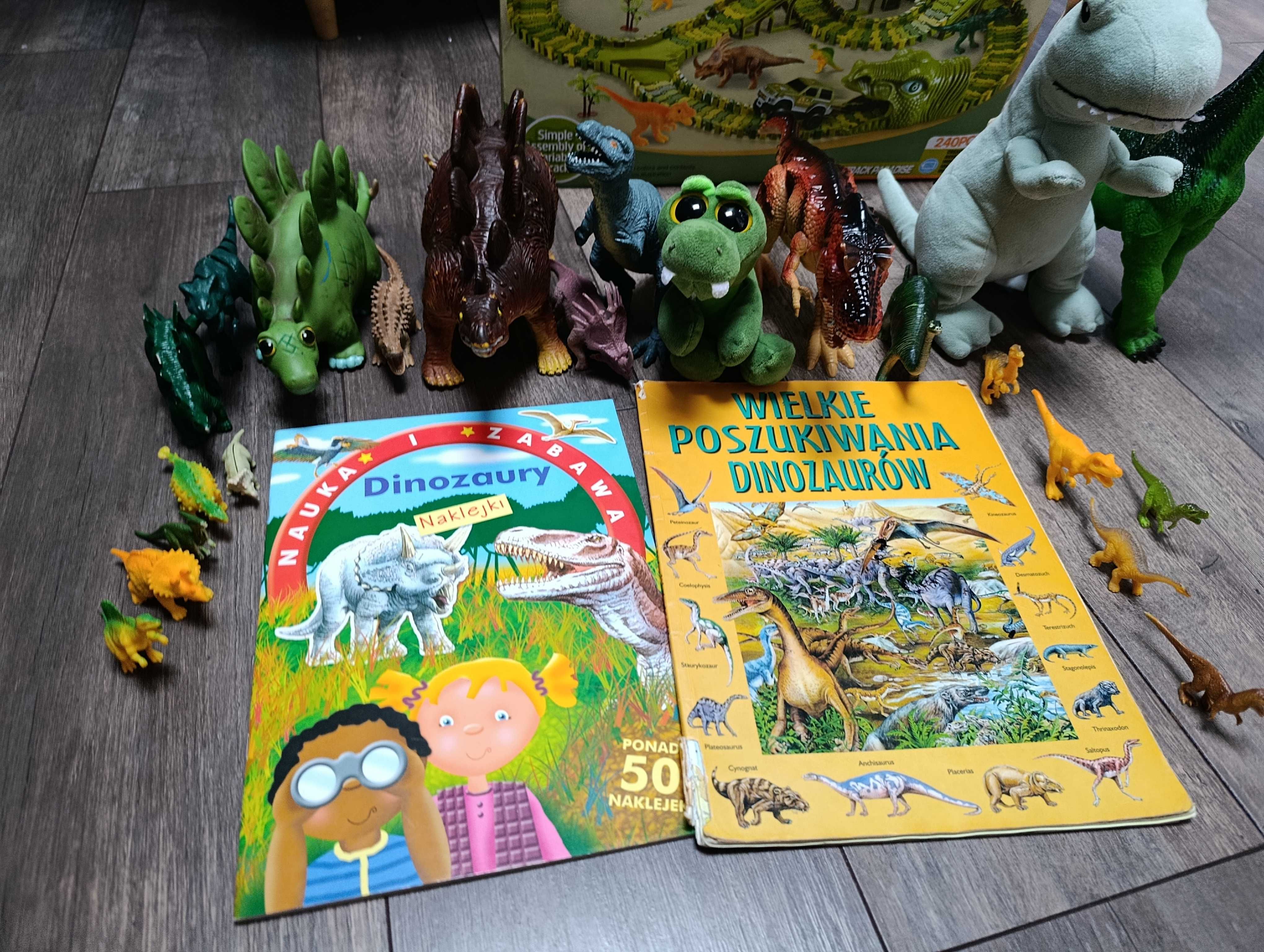 Zestaw zabawek dinozaury do 7 lat