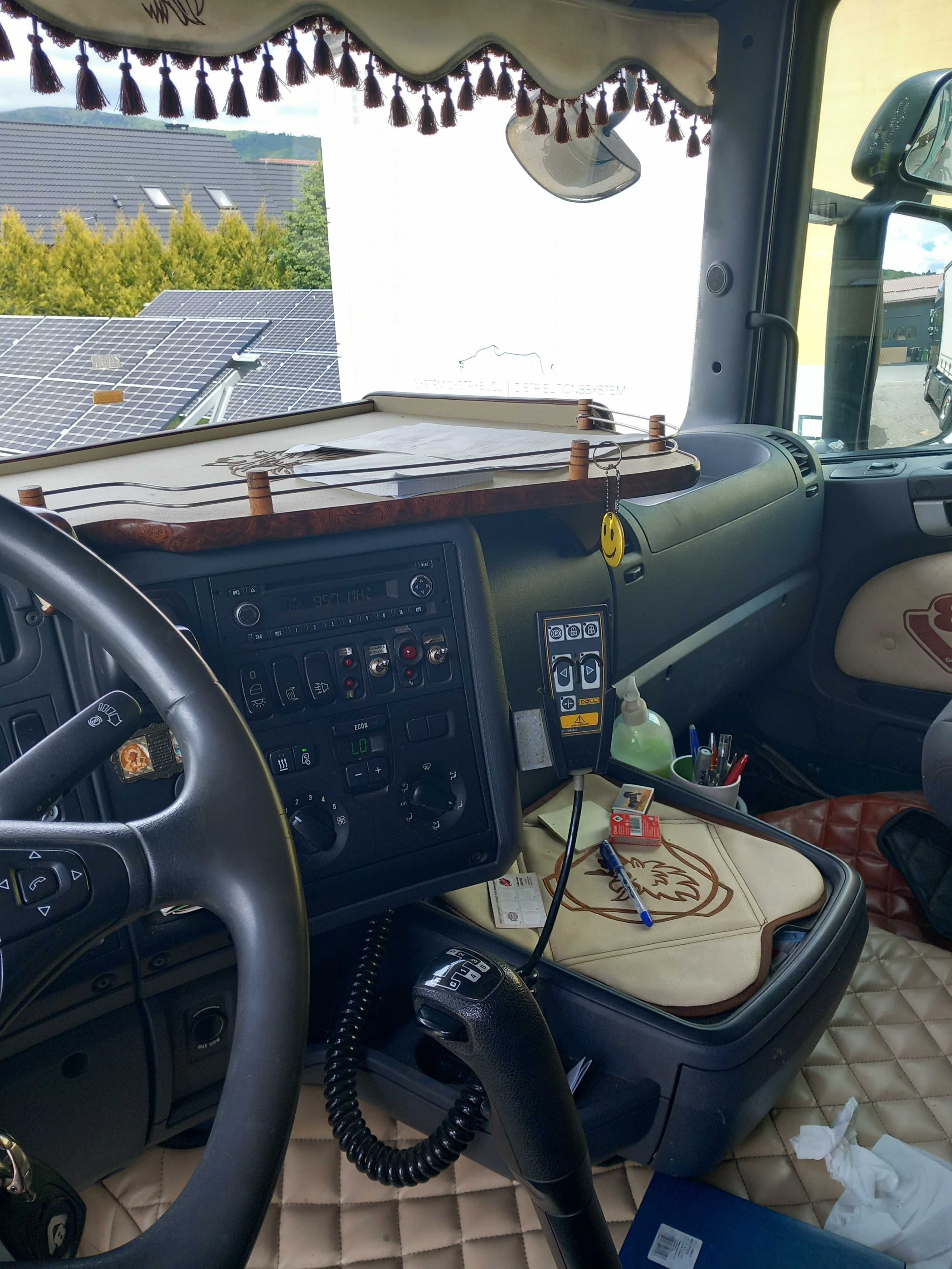 Scania R520 z dźwigiem HDS do drewna