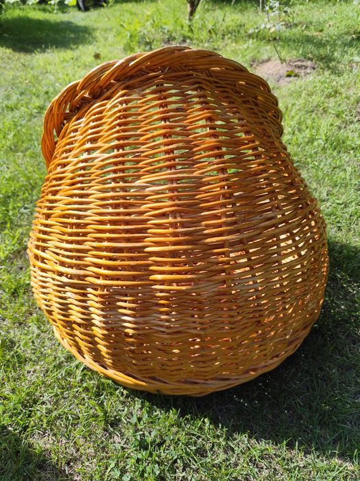 Будинок кошик лежанка для собаки чи кота з лози