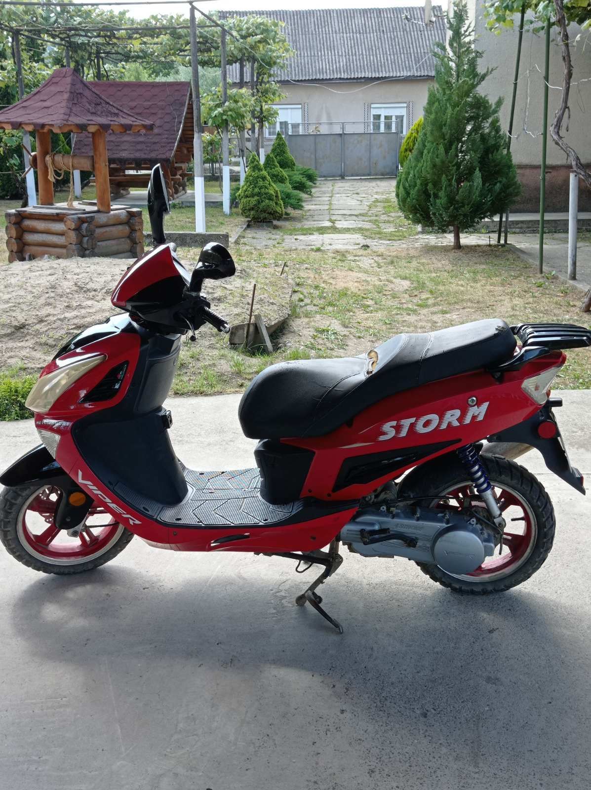 Viper Storm 150.