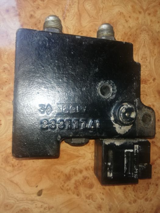 Rozdzielacz, elektrozawór Case CX 50,60,70,80,90,100 Mccormick cx, c
