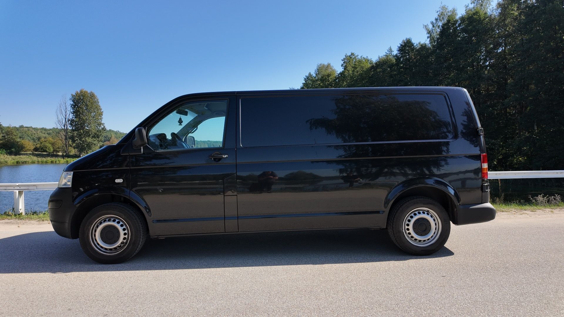 VOLKSWAGEN T5 long  2.5 TDI 2004 ładny stan blacharski transporter