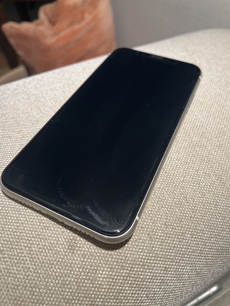 Iphone 11 branco 128gb usado