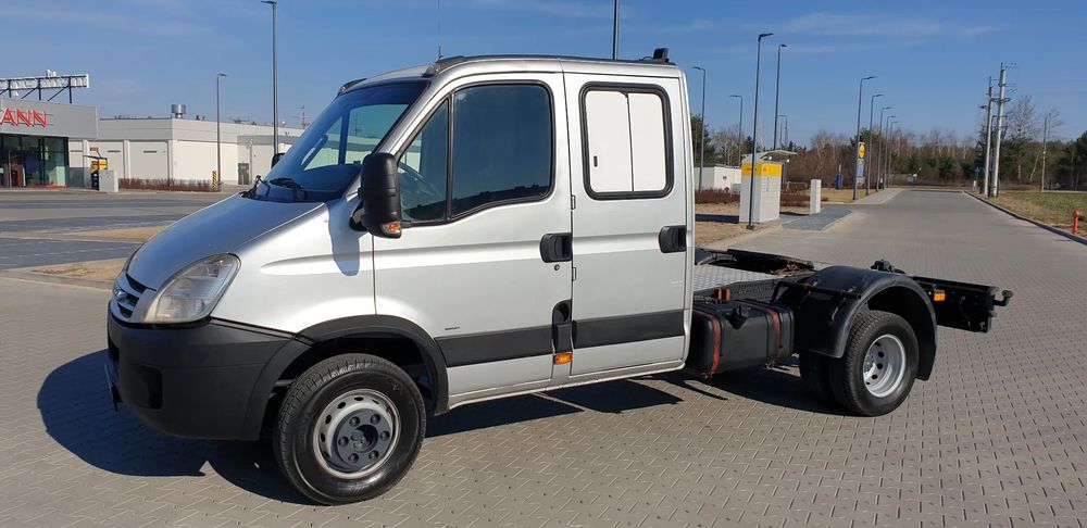Iveco Daily 65C17  Iveco Daily 65C17ciągnik siodłowy balastowy, holownik. 11990DMC