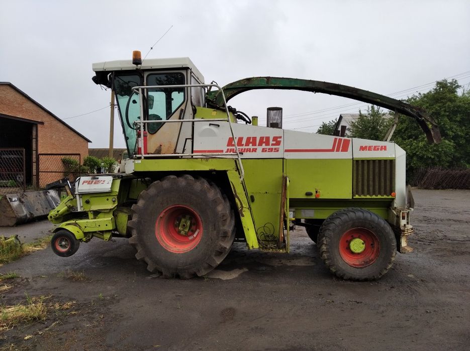 Claas Jaguar 695