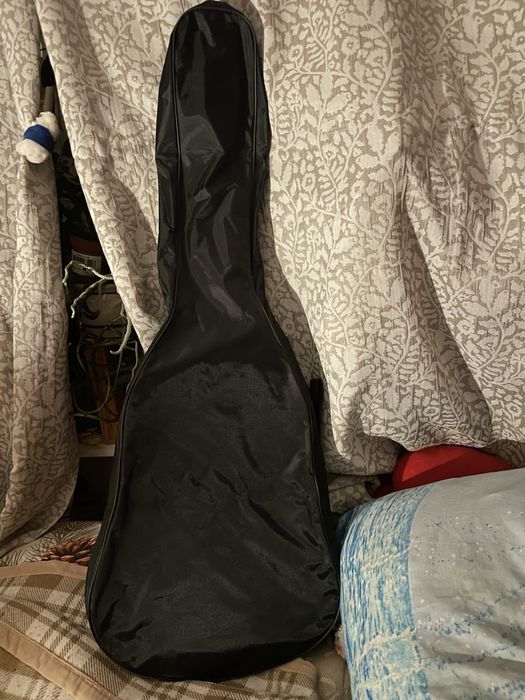 Pokrowiec na gitarę akustyczna miękki