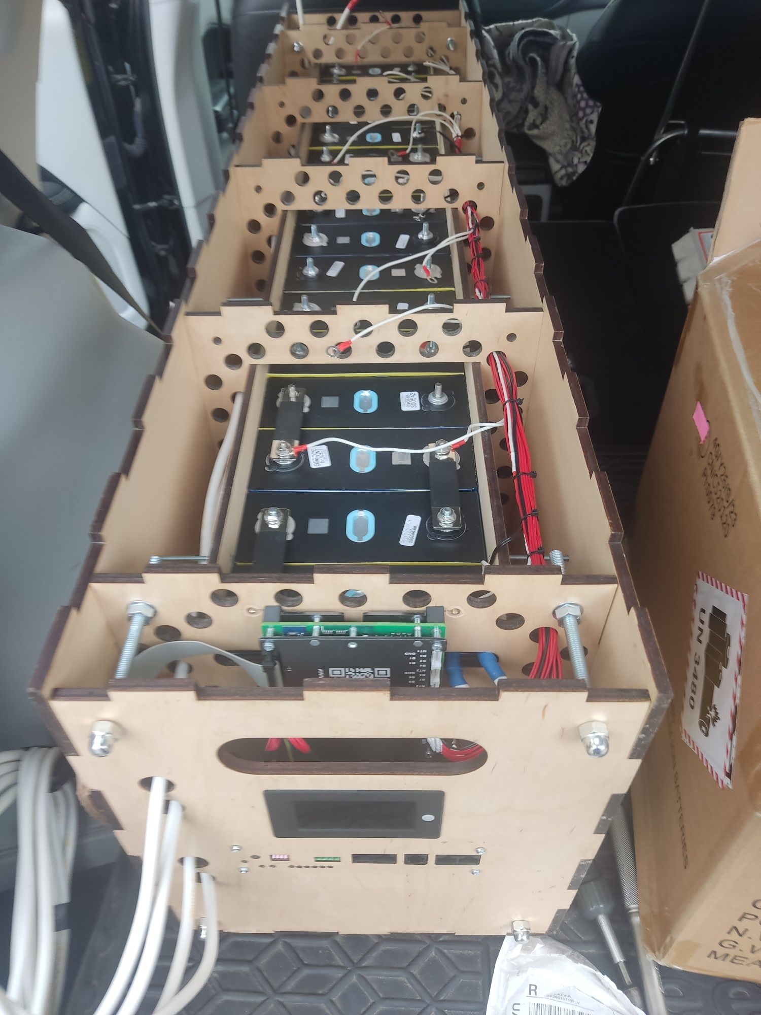 Акумулятори літій залізо фосфатні LiFePo4 Eve LF304Ah  Prismatic 3.2v