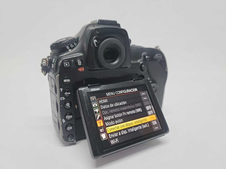 Câmara DSLR profissional Nikon D850 - venda loja