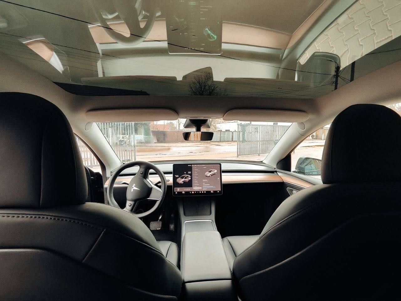 Tesla Model Y Long Range