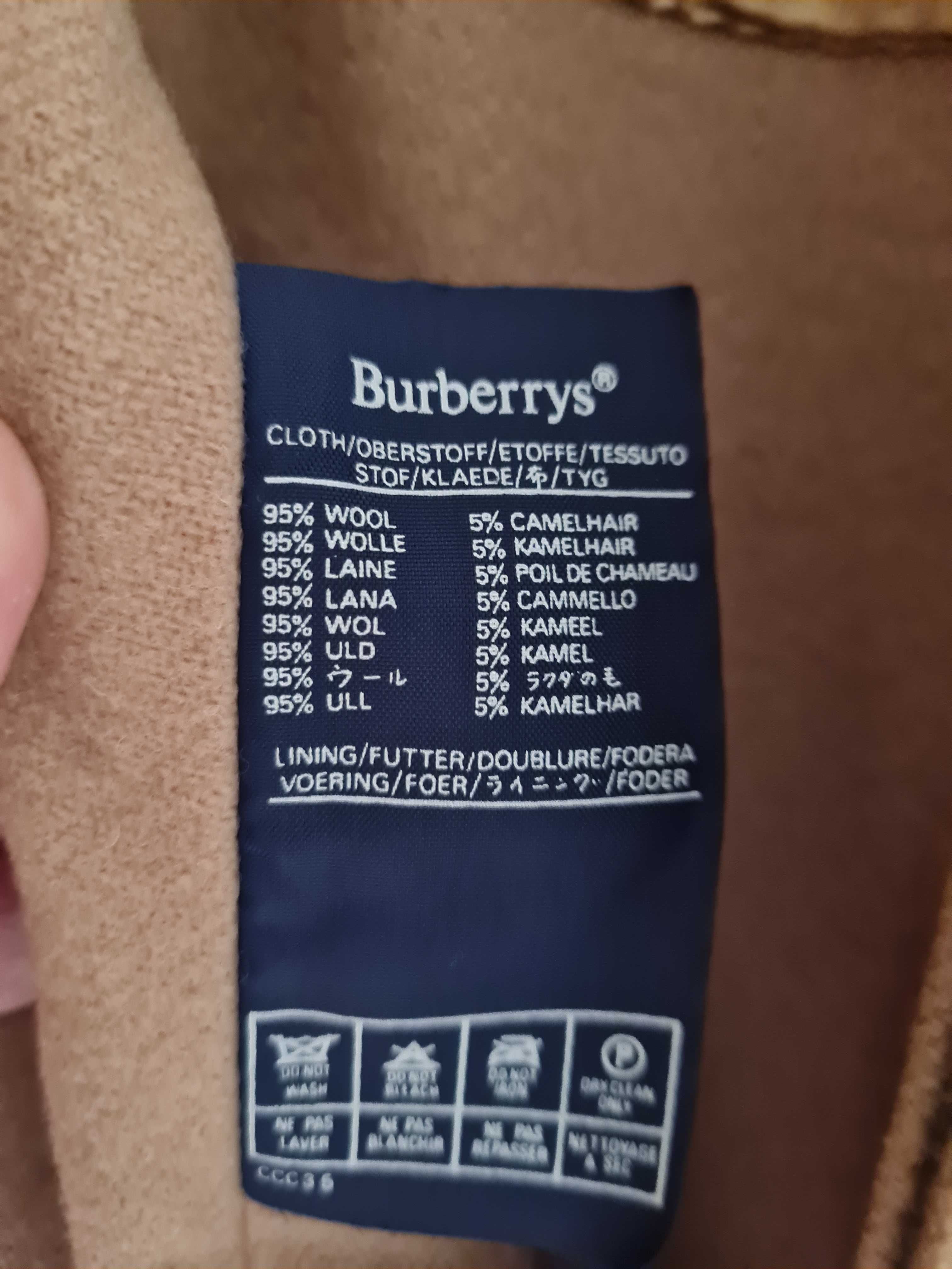 Sobretudo em lã e cashmere  Burberry