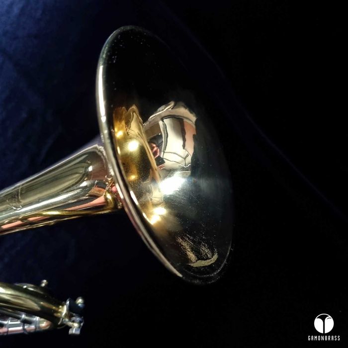 Trąbka Vincent Bach Stradivarius 72 ustnik futerał statyw GAMONBRASS