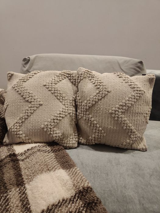 Dwie poszewki na poduszki grube w stylu Boho