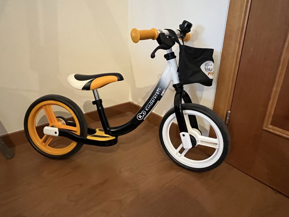 Kinderkraft bicicleta