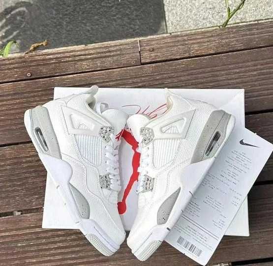 Buty damskie Trampk Jordan 4 Retro White Oreo R.36