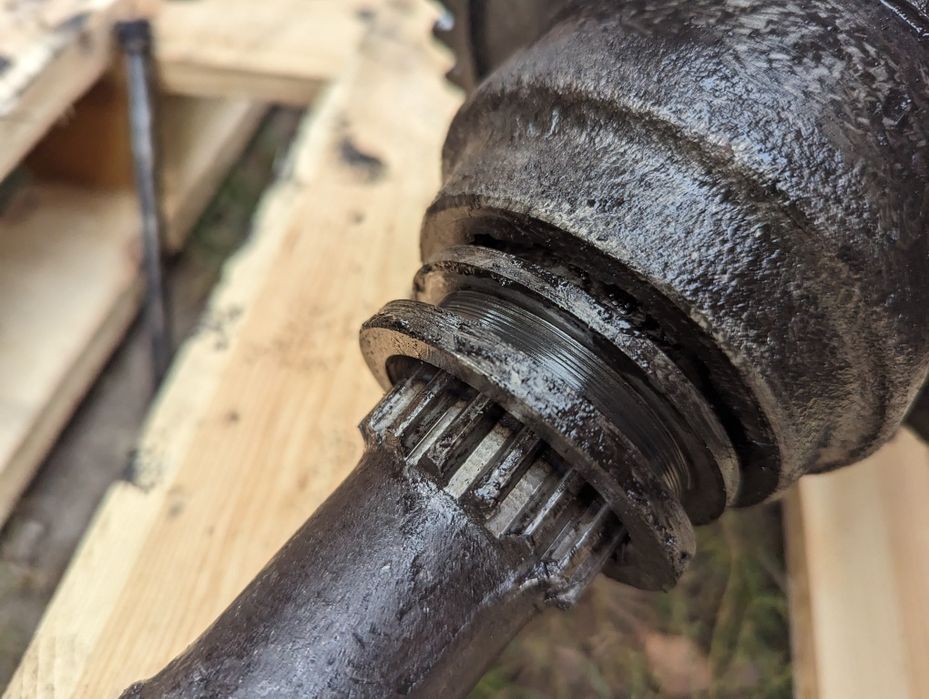 Промежутка МТЗ 80.82 Проміжутка шестерні МТЗ 82\892 ВаЛ Муфта Корпус