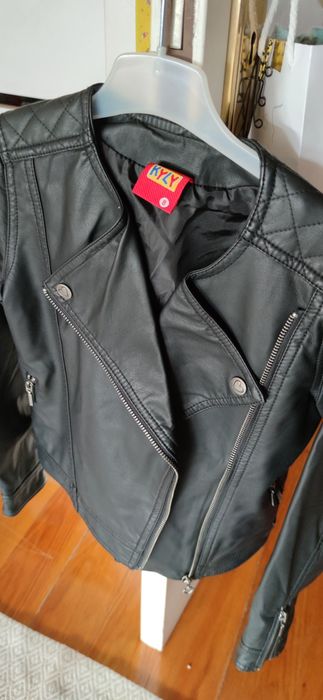 Casaco tipo cabedal menina tamanho 8