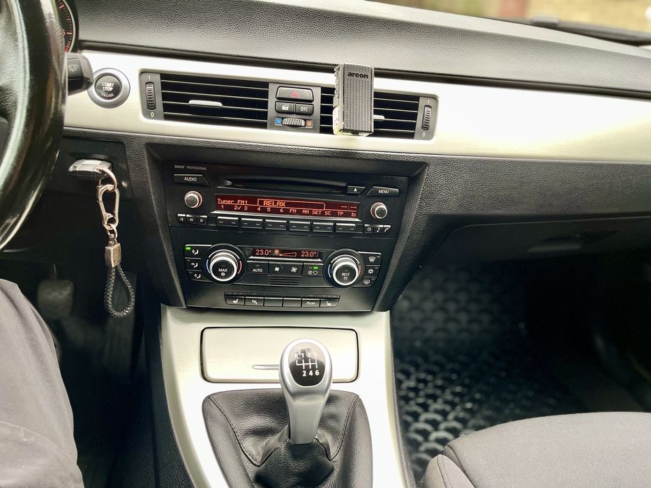 BMW 3 2008 рік 2.0 бенз