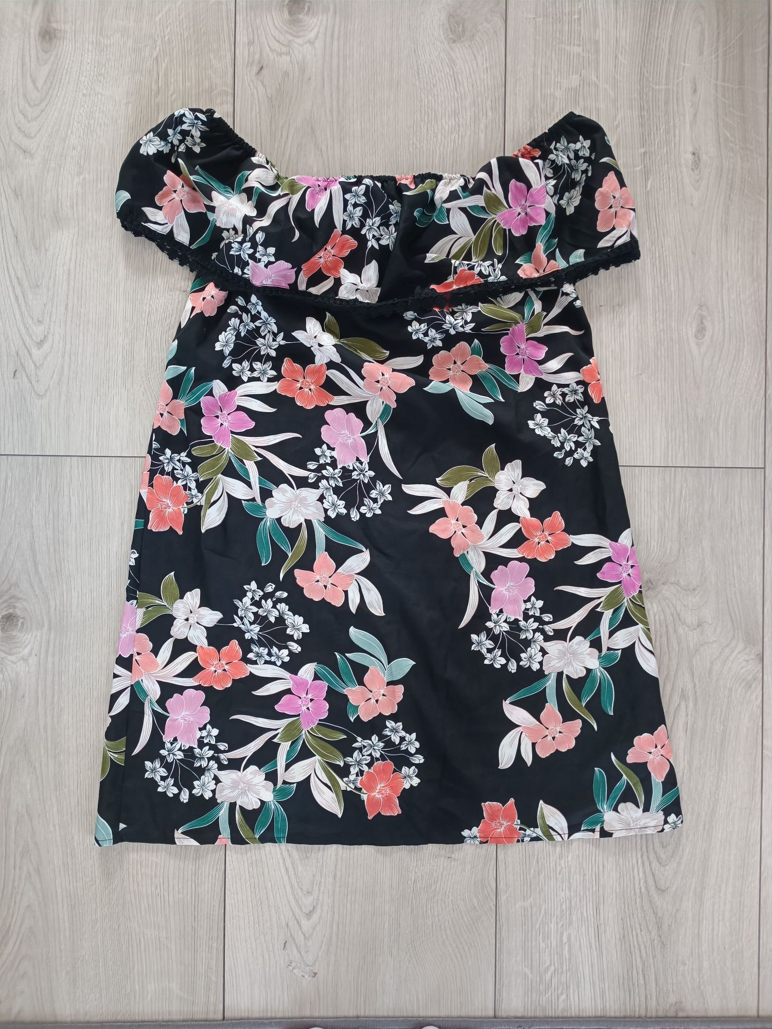 Czarna sukienka damska w kwiaty Primark r.42