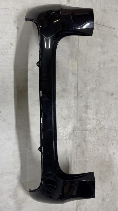 Задній бампер Tesla Model Y 2023 2024 без парктроніків