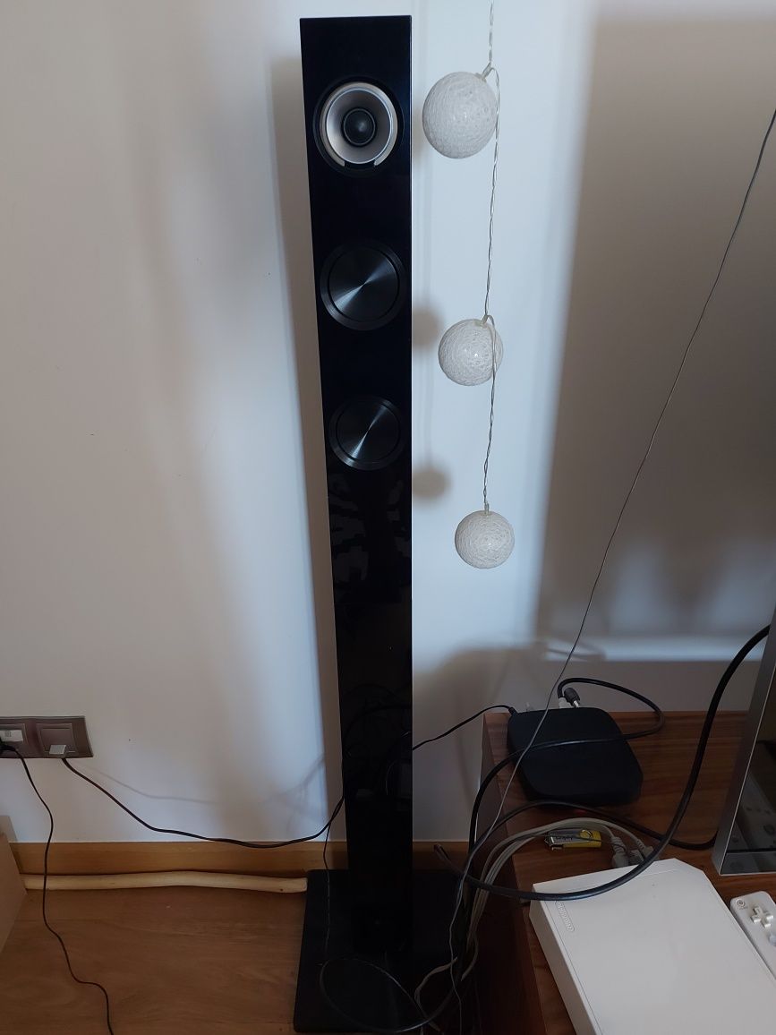 Sistema de Som LG S72T1-S — Home Cinema, 4 Colunas Torre + Subwoofer +