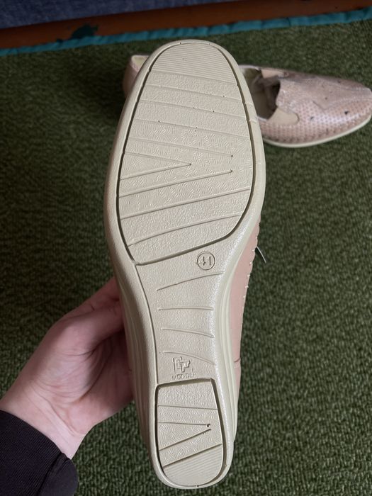 Шкіряні мокасини жіночі