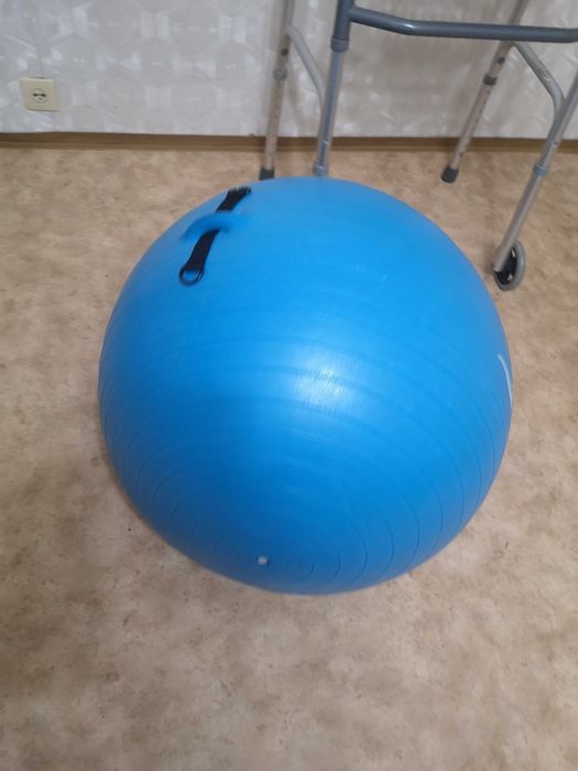 Piłka rehabilitacyjna jak nowa 60cm Duża