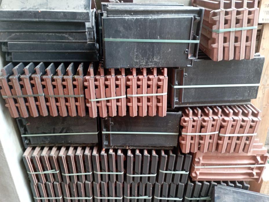 Creaton Domino Czarna Połysk