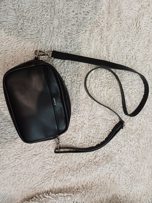 Сумочка крос боді levi's