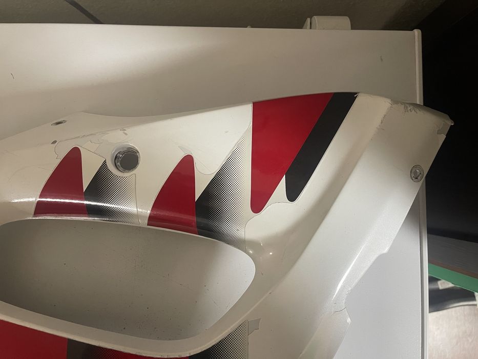 Carnagem lado esquedo Yamaha r6 99’02