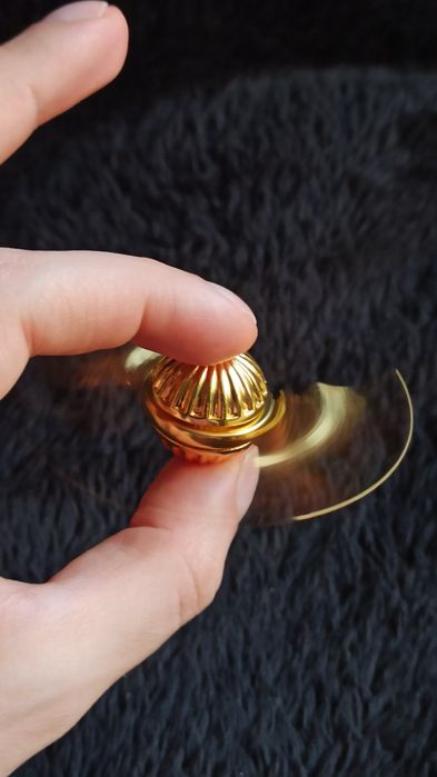 Золотой снитч спинер harry potter golden snitch спиннер антистресс