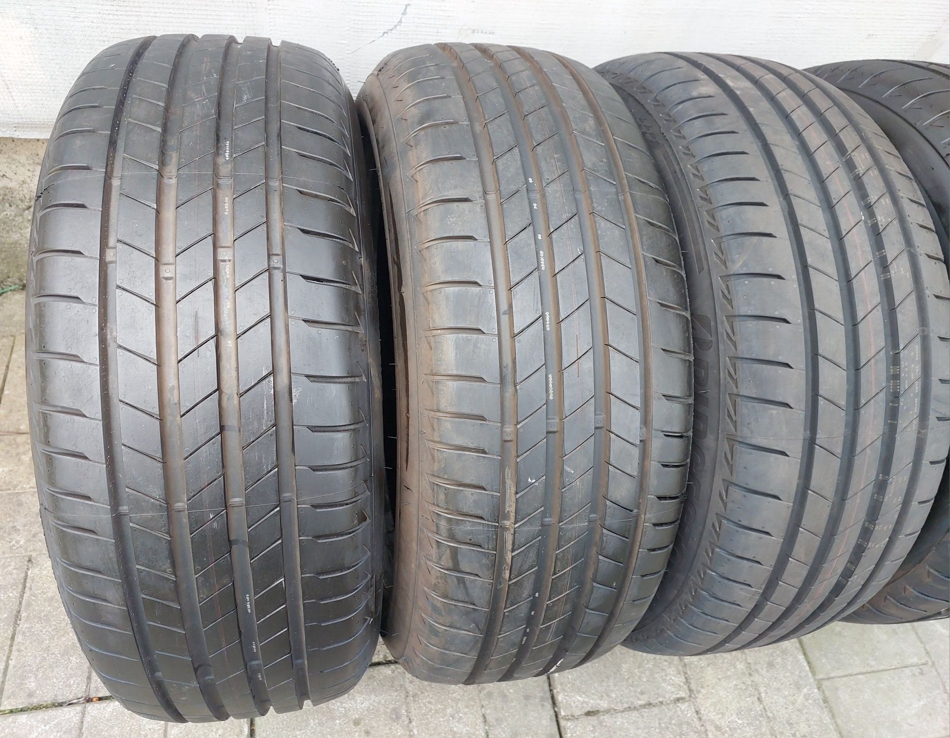 Шини 4шт Нові  r18  225-55  Bridgestone  2022рік