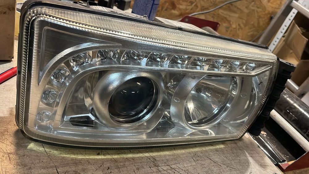 Reflektor lewy Iveco Led 24 V 5801527189