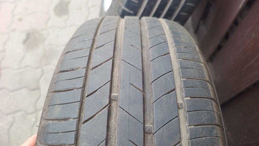 Kola aluminiowe z oponami letnimi 16" Audi A4 B8 225/55R16 Kumho 4522