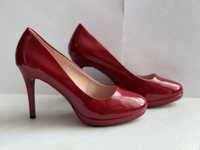 Червоні лакові туфлі, каблук дуже стійкий 11 см, 38 розмір