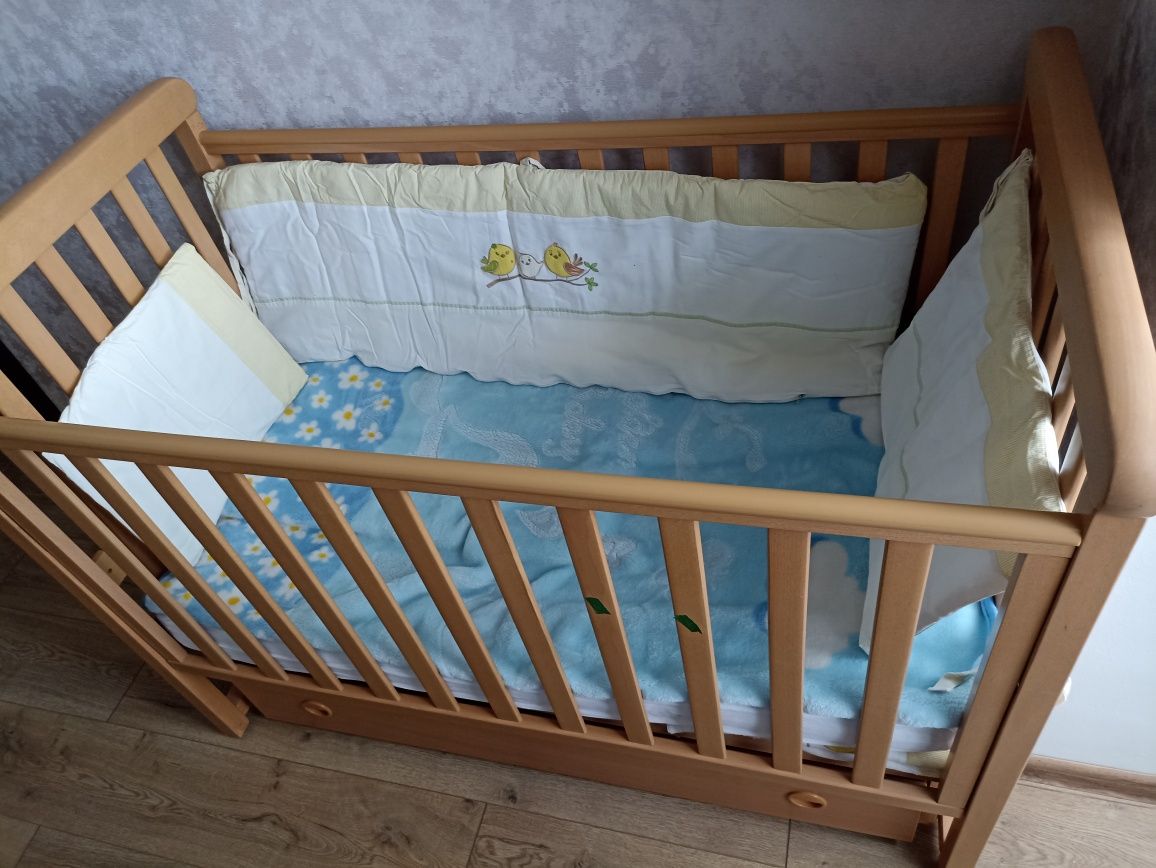 Детская кроватка Верес с маятником