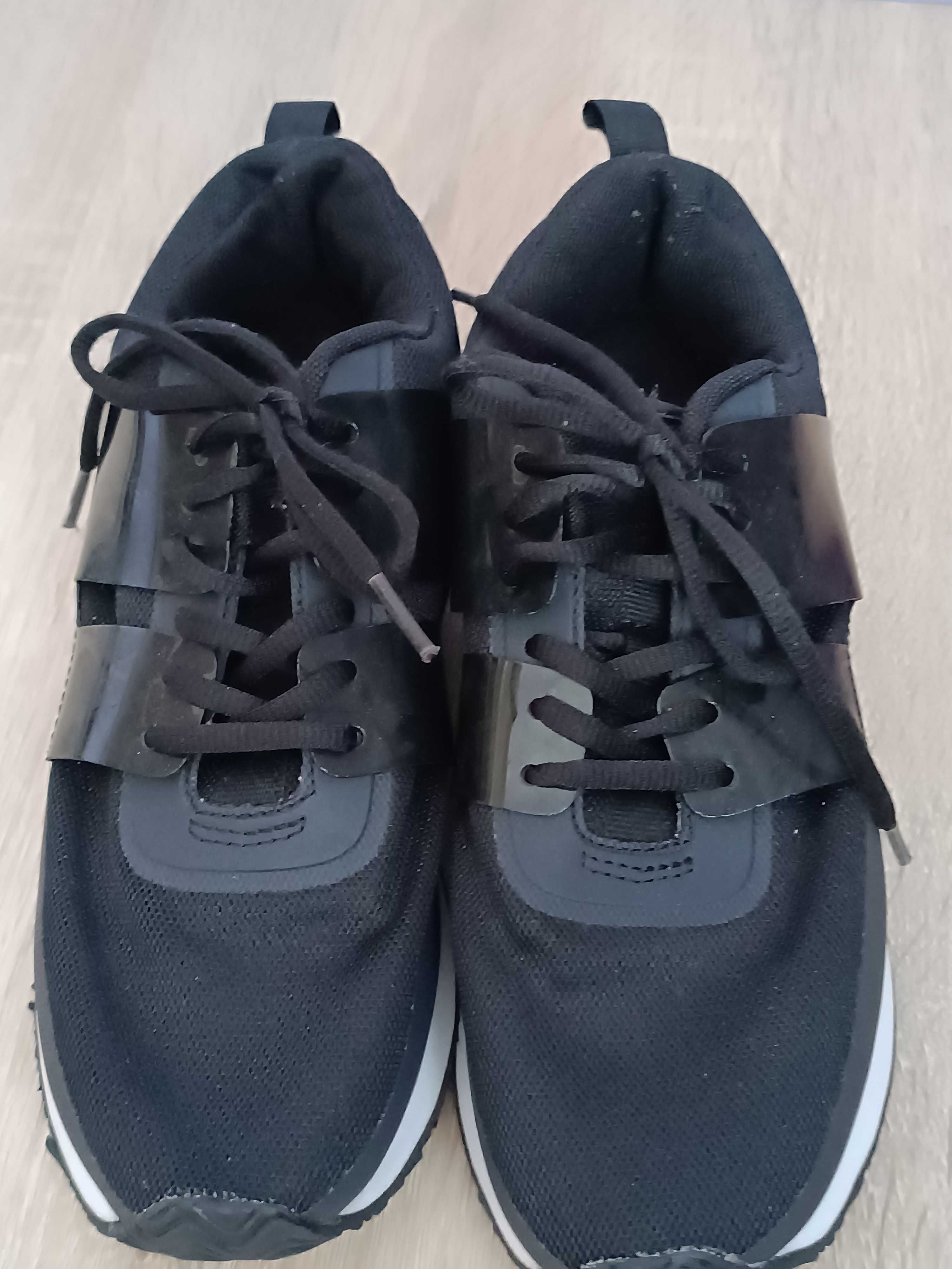 Чорні кросівки H&M, 41 розмір