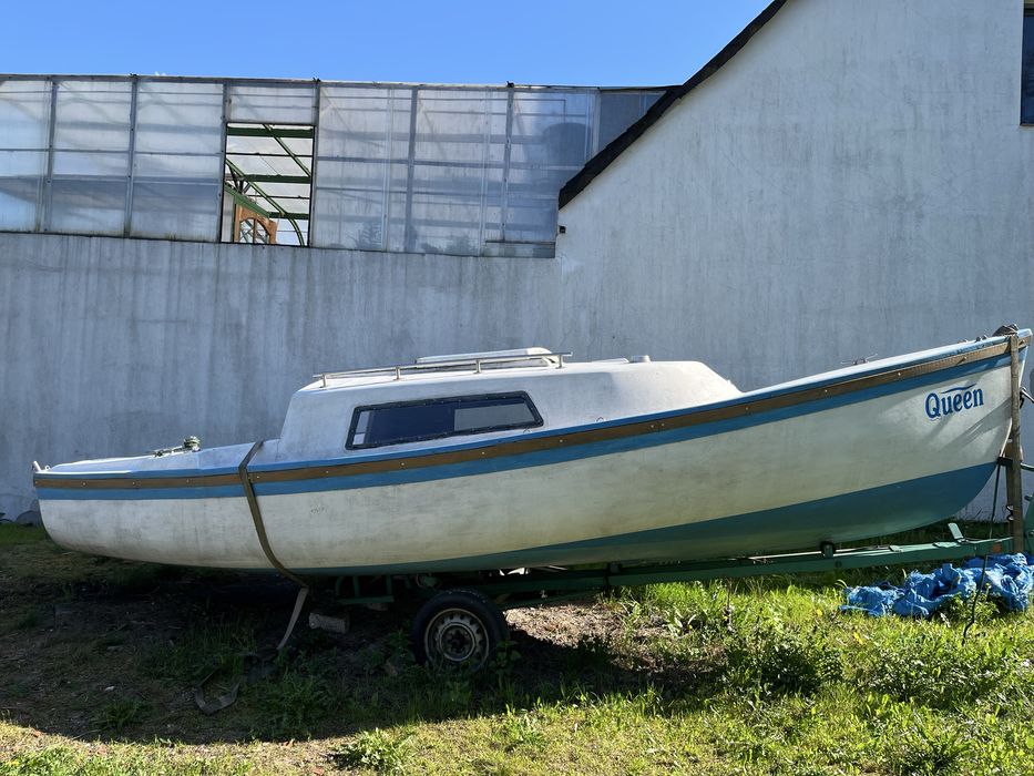 Jacht kabinowy Nash + przyczepa – okazja!