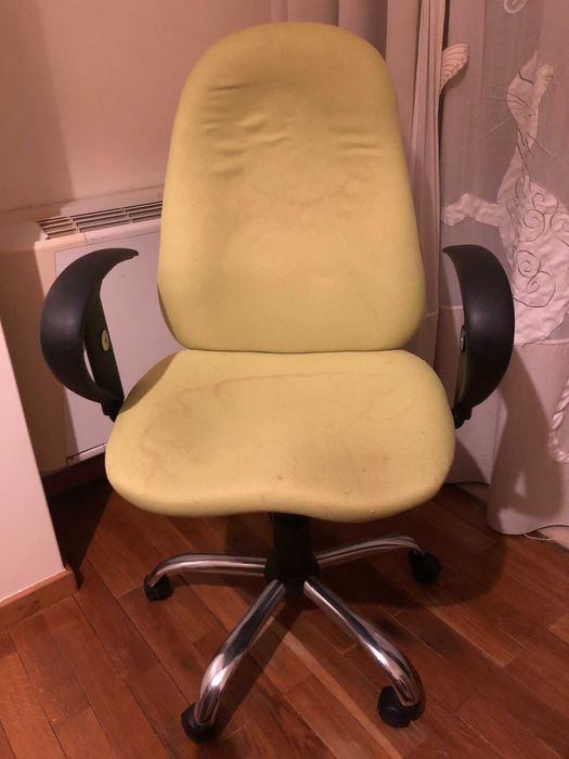 Escrivaninha em vidro para PC - OPORTUNIDADE