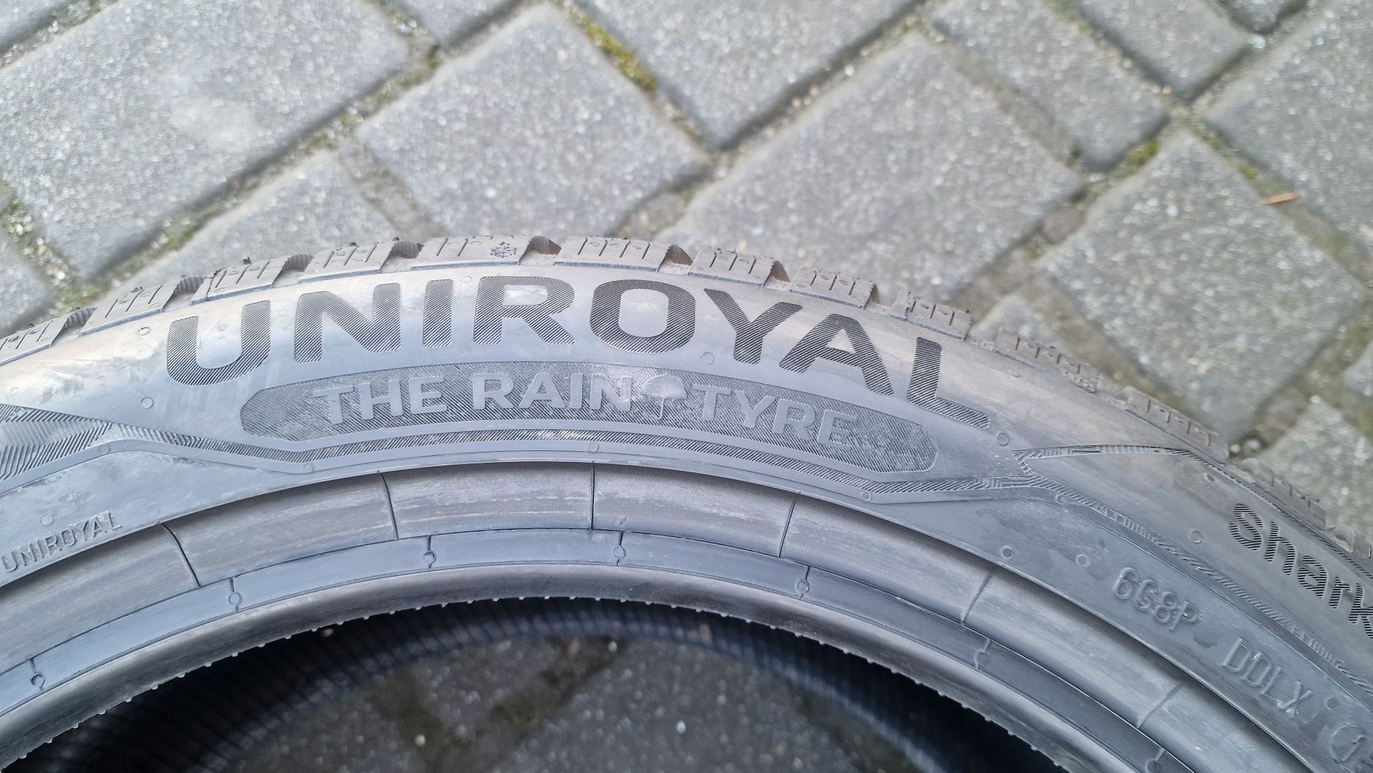 Nowe opony Zimowe Uniroyal Winter Expert 235/45R17 97V XL