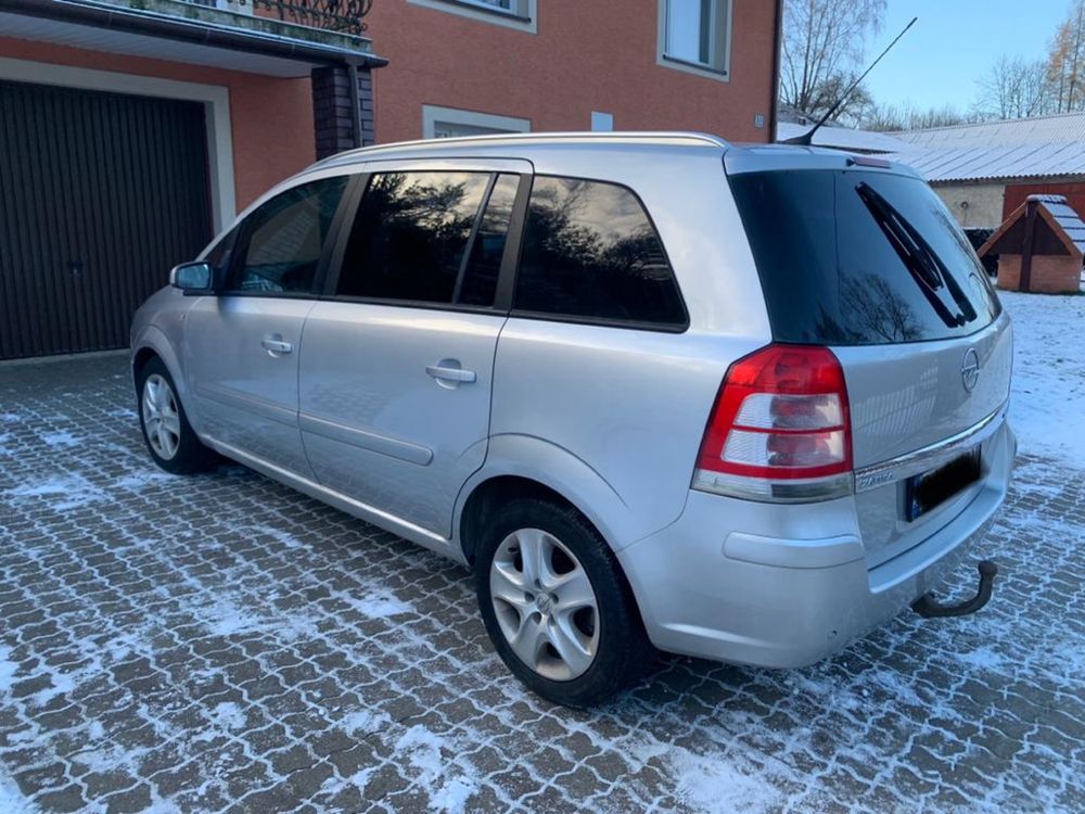 Opel Zafira B 7 osób