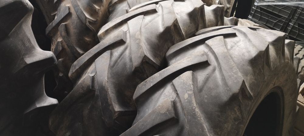 Opony radialne 12.4r32 opona 320/85r32